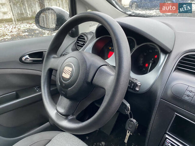 Серый Сеат Алтеа, объемом двигателя 1.6 л и пробегом 240 тыс. км за 5500 $, фото 13 на Automoto.ua