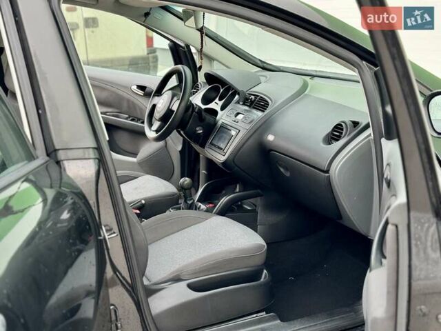 Серый Сеат Алтеа, объемом двигателя 1.6 л и пробегом 223 тыс. км за 5800 $, фото 42 на Automoto.ua