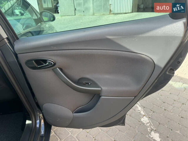 Сірий Сеат Altea, об'ємом двигуна 1.6 л та пробігом 262 тис. км за 6100 $, фото 18 на Automoto.ua