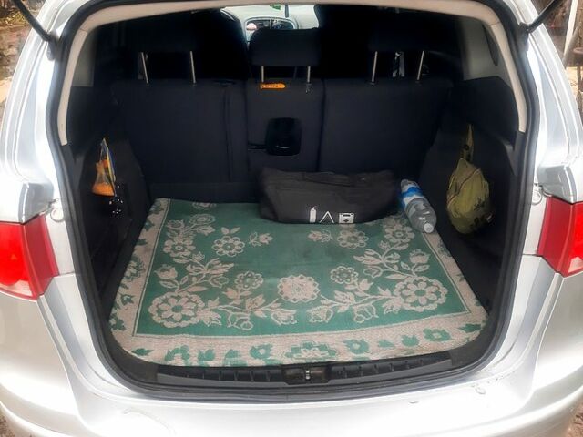 Серый Сеат Алтеа, объемом двигателя 1.6 л и пробегом 211 тыс. км за 7200 $, фото 3 на Automoto.ua