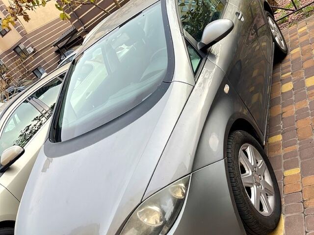 Сірий Сеат Altea, об'ємом двигуна 1.6 л та пробігом 380 тис. км за 4300 $, фото 1 на Automoto.ua