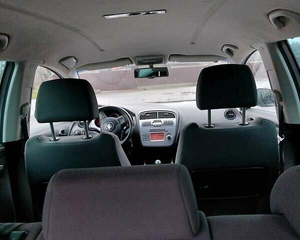 Серый Сеат Алтеа, объемом двигателя 1.9 л и пробегом 267 тыс. км за 6100 $, фото 4 на Automoto.ua