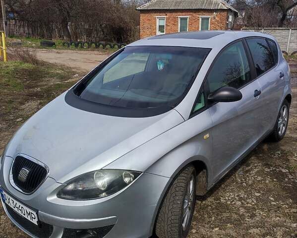 Сірий Сеат Altea, об'ємом двигуна 1.9 л та пробігом 280 тис. км за 5700 $, фото 2 на Automoto.ua