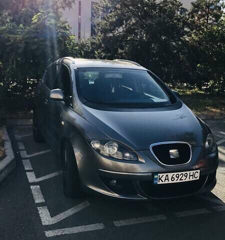 Сірий Сеат Altea, об'ємом двигуна 1.97 л та пробігом 243 тис. км за 6200 $, фото 3 на Automoto.ua