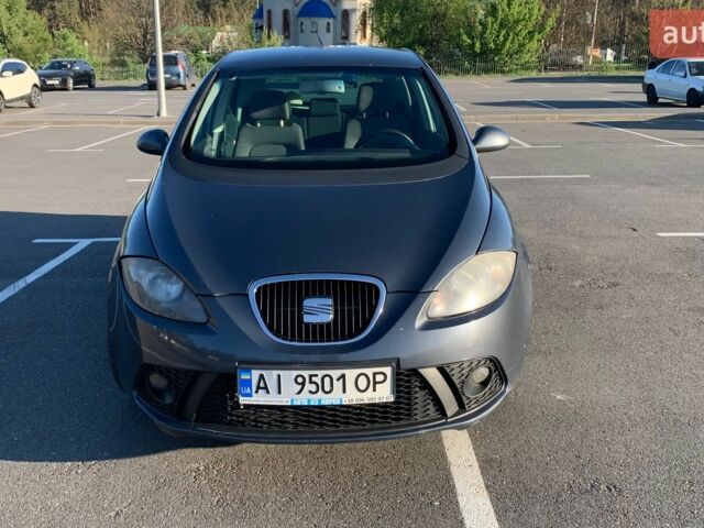 Сірий Сеат Altea, об'ємом двигуна 1.9 л та пробігом 380 тис. км за 4900 $, фото 7 на Automoto.ua