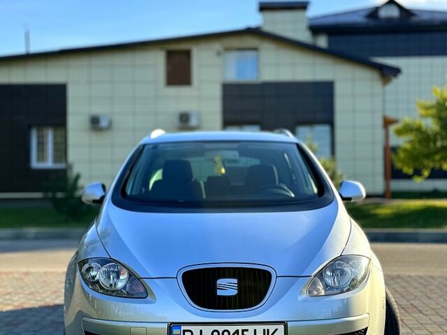 Сеат Алтеа 2008 в Решетиловке на Automoto.ua Серый Сеат Алтеа, объемом двигателя 1.4 л и пробегом 198 тыс. км за 6450 $, фото 1 на Automoto.ua