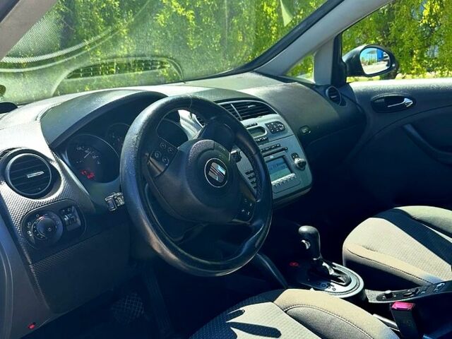 Серый Сеат Алтеа, объемом двигателя 2 л и пробегом 171 тыс. км за 8000 $, фото 5 на Automoto.ua