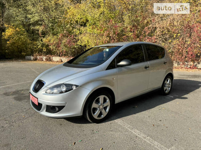 Сірий Сеат Altea, об'ємом двигуна 1.6 л та пробігом 180 тис. км за 6950 $, фото 97 на Automoto.ua