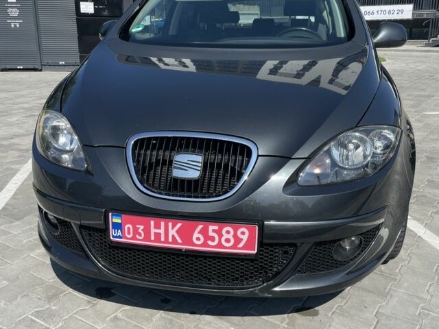 Сірий Сеат Altea, об'ємом двигуна 1.4 л та пробігом 206 тис. км за 4500 $, фото 2 на Automoto.ua