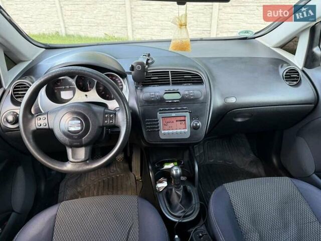 Сірий Сеат Altea, об'ємом двигуна 1.9 л та пробігом 217 тис. км за 5400 $, фото 3 на Automoto.ua