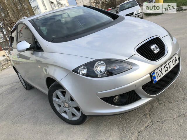 Сірий Сеат Altea, об'ємом двигуна 1.6 л та пробігом 300 тис. км за 6250 $, фото 12 на Automoto.ua