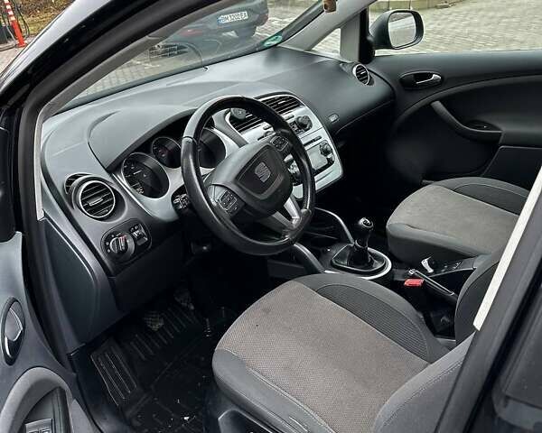 Сірий Сеат Altea, об'ємом двигуна 1.39 л та пробігом 166 тис. км за 5300 $, фото 16 на Automoto.ua