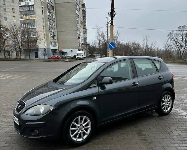 Сірий Сеат Altea, об'ємом двигуна 1.39 л та пробігом 166 тис. км за 5300 $, фото 8 на Automoto.ua
