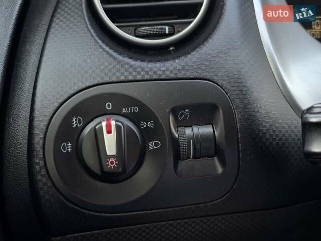 Сірий Сеат Altea, об'ємом двигуна 1.8 л та пробігом 208 тис. км за 7499 $, фото 35 на Automoto.ua