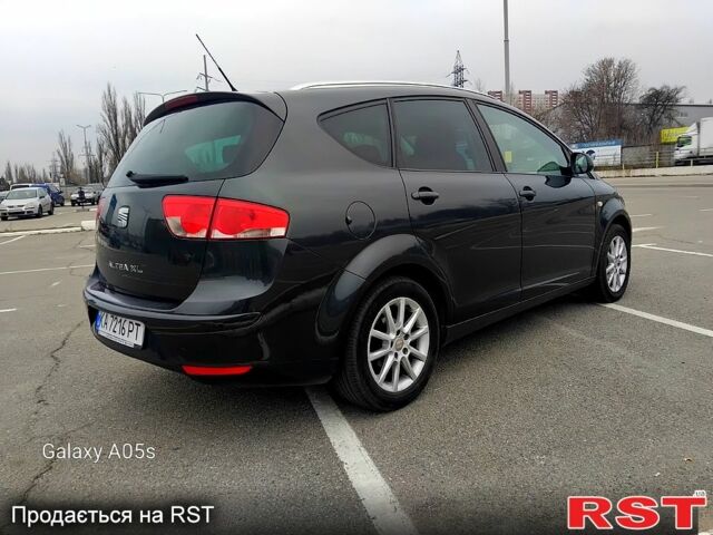 Сірий Сеат Altea, об'ємом двигуна 2 л та пробігом 165 тис. км за 6800 $, фото 3 на Automoto.ua