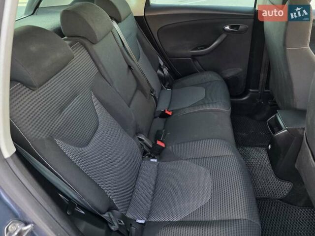 Сірий Сеат Altea, об'ємом двигуна 1.8 л та пробігом 208 тис. км за 7499 $, фото 25 на Automoto.ua
