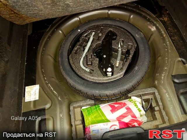 Сірий Сеат Altea, об'ємом двигуна 2 л та пробігом 165 тис. км за 6800 $, фото 12 на Automoto.ua