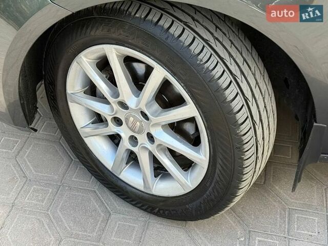 Сірий Сеат Altea, об'ємом двигуна 1.6 л та пробігом 261 тис. км за 6550 $, фото 9 на Automoto.ua