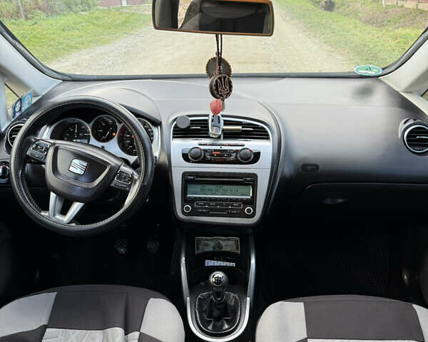 Сеат Алтеа 2010 в Миколаїв на Automoto.ua Серый Сеат Алтеа, объемом двигателя 1.6 л и пробегом 268 тыс. км за 7500 $, фото 9 на Automoto.ua
