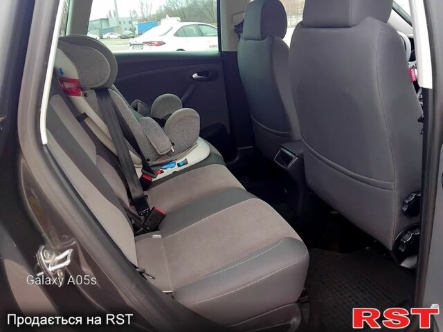 Сірий Сеат Altea, об'ємом двигуна 2 л та пробігом 165 тис. км за 6800 $, фото 9 на Automoto.ua