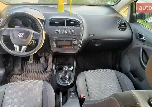 Серый Сеат Алтеа, объемом двигателя 1.39 л и пробегом 249 тыс. км за 5200 $, фото 8 на Automoto.ua