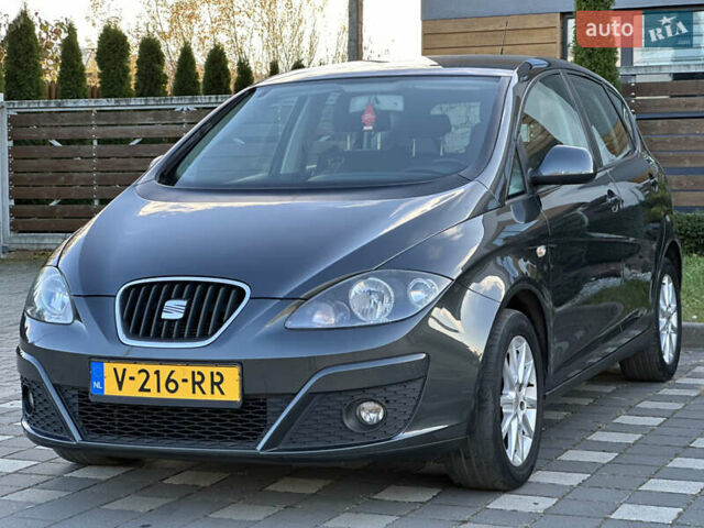 Сірий Сеат Altea, об'ємом двигуна 1.4 л та пробігом 179 тис. км за 5999 $, фото 44 на Automoto.ua