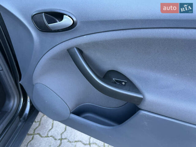 Сірий Сеат Altea, об'ємом двигуна 1.4 л та пробігом 179 тис. км за 5999 $, фото 79 на Automoto.ua