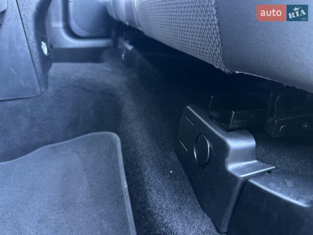 Сірий Сеат Altea, об'ємом двигуна 1.4 л та пробігом 179 тис. км за 5999 $, фото 89 на Automoto.ua