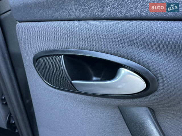 Сірий Сеат Altea, об'ємом двигуна 1.4 л та пробігом 179 тис. км за 5999 $, фото 92 на Automoto.ua