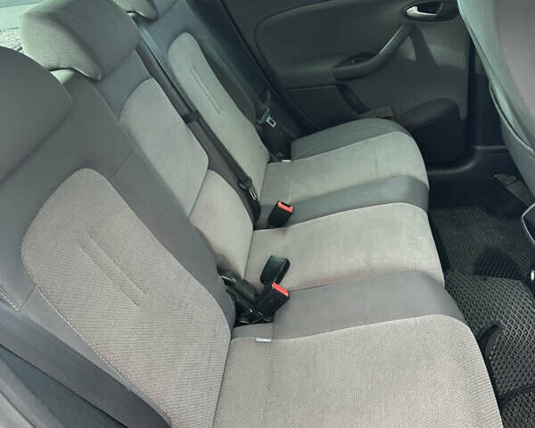 Сеат Altea 2011 у Львові на Automoto.ua Сірий Сеат Altea, об'ємом двигуна 1.6 л та пробігом 290 тис. км за 7100 $, фото 13 на Automoto.ua