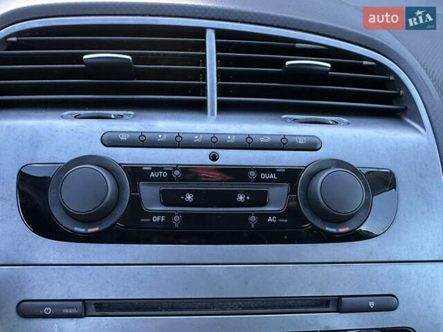 Сірий Сеат Altea, об'ємом двигуна 1.4 л та пробігом 179 тис. км за 5999 $, фото 77 на Automoto.ua