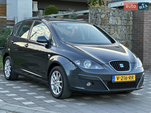 Сірий Сеат Altea, об'ємом двигуна 1.4 л та пробігом 179 тис. км за 5999 $, фото 45 на Automoto.ua