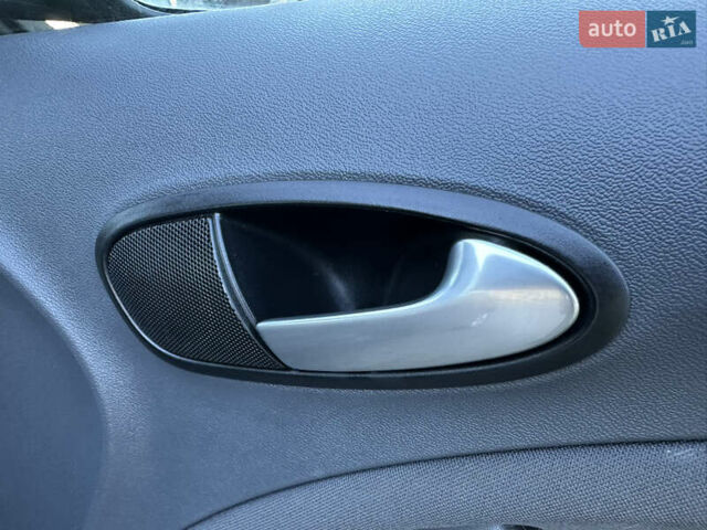 Сірий Сеат Altea, об'ємом двигуна 1.4 л та пробігом 179 тис. км за 5999 $, фото 81 на Automoto.ua