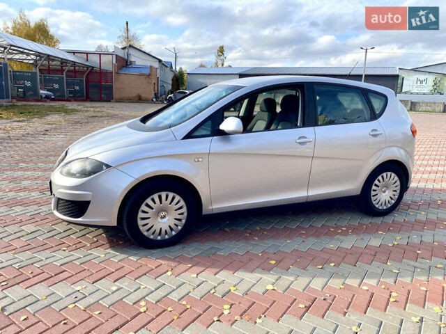 Сірий Сеат Altea, об'ємом двигуна 1.6 л та пробігом 252 тис. км за 6900 $, фото 2 на Automoto.ua
