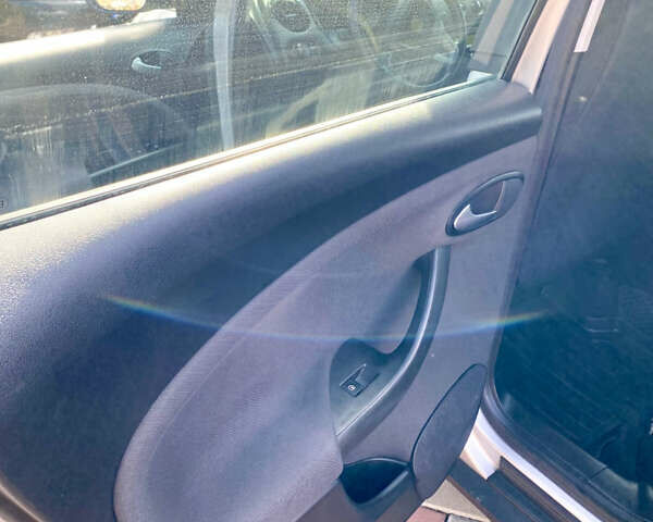 Сірий Сеат Altea, об'ємом двигуна 1.6 л та пробігом 252 тис. км за 6900 $, фото 17 на Automoto.ua