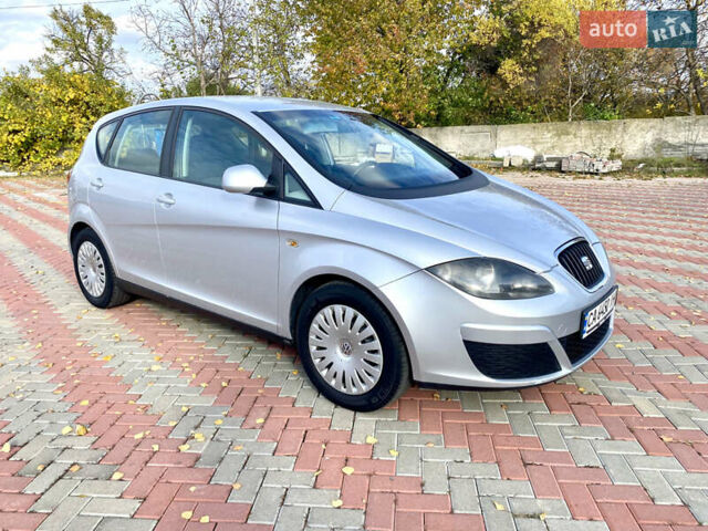 Сірий Сеат Altea, об'ємом двигуна 1.6 л та пробігом 252 тис. км за 6900 $, фото 9 на Automoto.ua