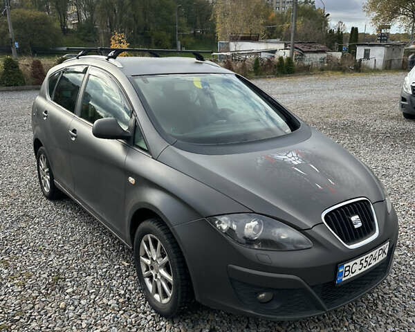 Сеат Altea 2011 у Львові на Automoto.ua Сірий Сеат Altea, об'ємом двигуна 1.6 л та пробігом 290 тис. км за 7100 $, фото 7 на Automoto.ua