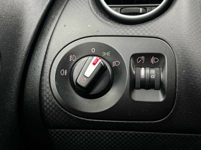 Сеат Altea 2011 у Львові на Automoto.ua Сірий Сеат Altea, об'ємом двигуна 1.4 л та пробігом 190 тис. км за 6999 $, фото 16 на Automoto.ua