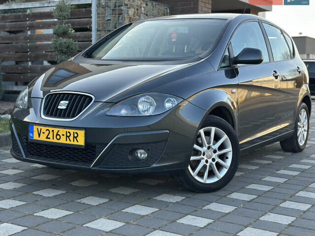 Сірий Сеат Altea, об'ємом двигуна 1.4 л та пробігом 179 тис. км за 5999 $, фото 63 на Automoto.ua
