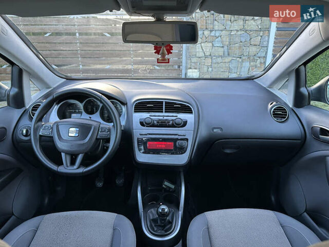 Сірий Сеат Altea, об'ємом двигуна 1.4 л та пробігом 179 тис. км за 5999 $, фото 96 на Automoto.ua