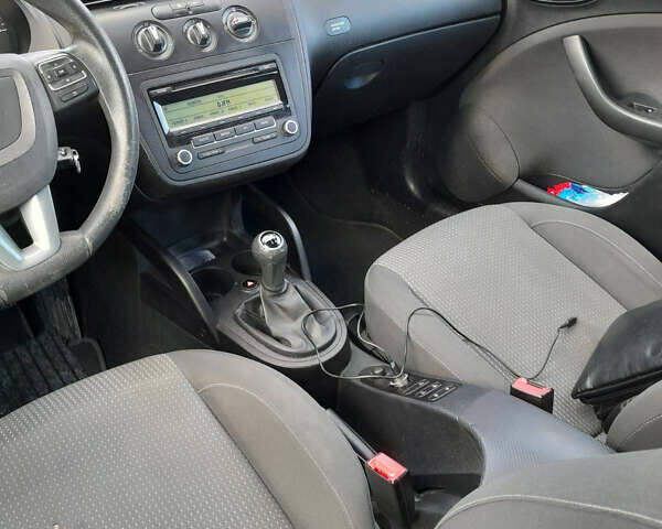 Сірий Сеат Altea, об'ємом двигуна 0 л та пробігом 190 тис. км за 5200 $, фото 7 на Automoto.ua