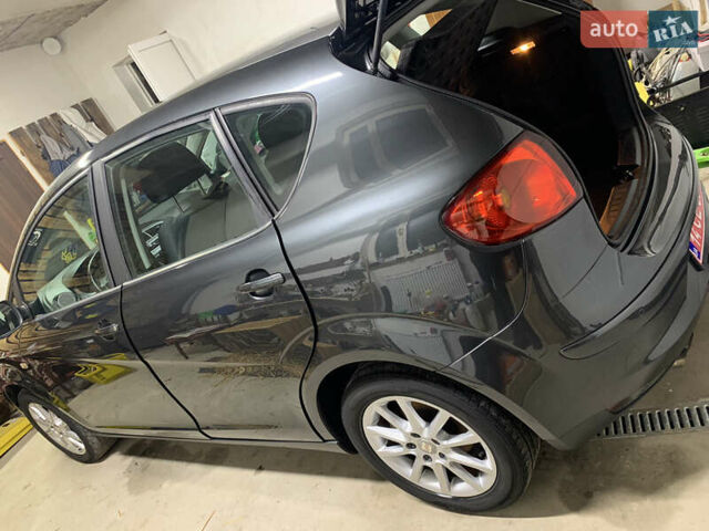 Сірий Сеат Altea, об'ємом двигуна 1.4 л та пробігом 179 тис. км за 6700 $, фото 4 на Automoto.ua