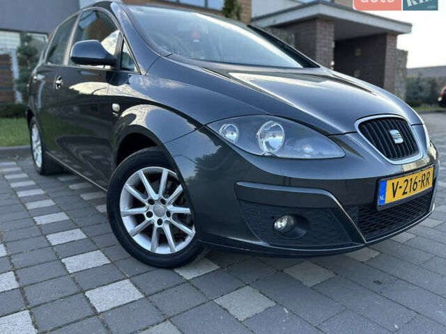 Сірий Сеат Altea, об'ємом двигуна 1.4 л та пробігом 179 тис. км за 5999 $, фото 41 на Automoto.ua