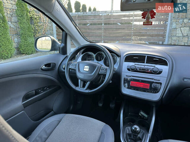 Сірий Сеат Altea, об'ємом двигуна 1.4 л та пробігом 179 тис. км за 5999 $, фото 97 на Automoto.ua