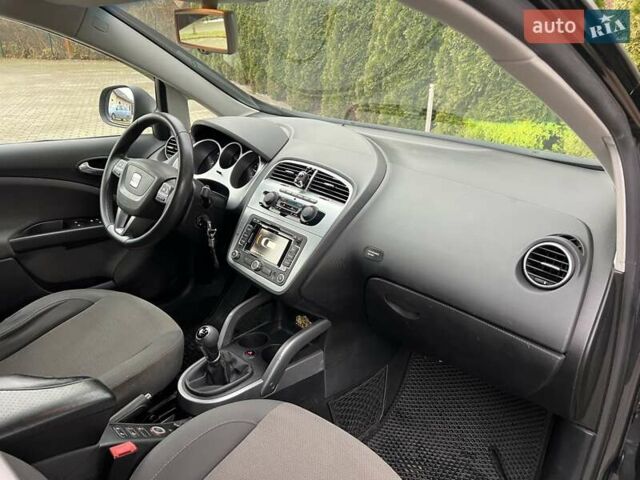 Сірий Сеат Altea, об'ємом двигуна 1.6 л та пробігом 294 тис. км за 5990 $, фото 21 на Automoto.ua