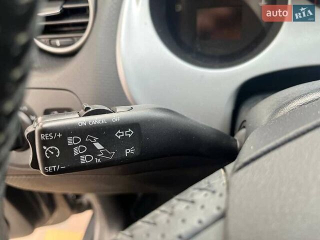 Сірий Сеат Altea, об'ємом двигуна 0 л та пробігом 159 тис. км за 6750 $, фото 24 на Automoto.ua