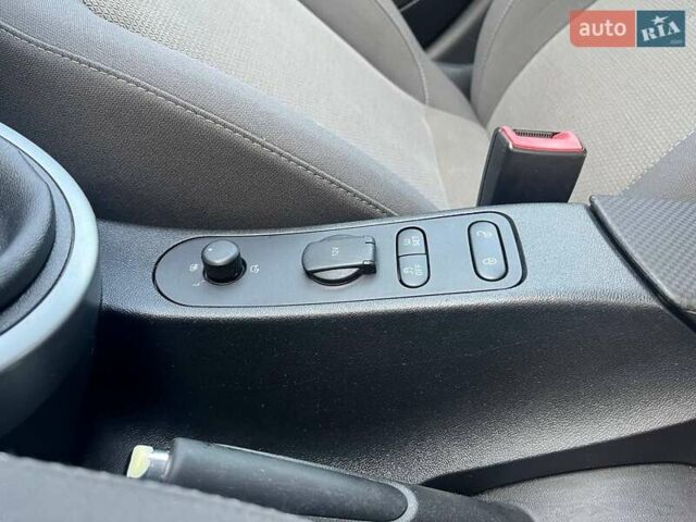 Сірий Сеат Altea, об'ємом двигуна 0 л та пробігом 159 тис. км за 6750 $, фото 35 на Automoto.ua
