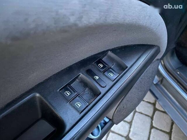 Сірий Сеат Altea, об'ємом двигуна 1.6 л та пробігом 348 тис. км за 5400 $, фото 10 на Automoto.ua