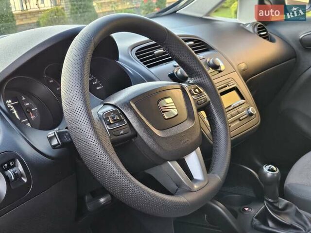 Серый Сеат Алтеа, объемом двигателя 1.6 л и пробегом 217 тыс. км за 6750 $, фото 51 на Automoto.ua