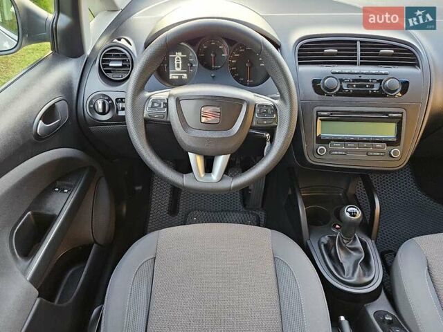 Серый Сеат Алтеа, объемом двигателя 1.6 л и пробегом 217 тыс. км за 6750 $, фото 57 на Automoto.ua